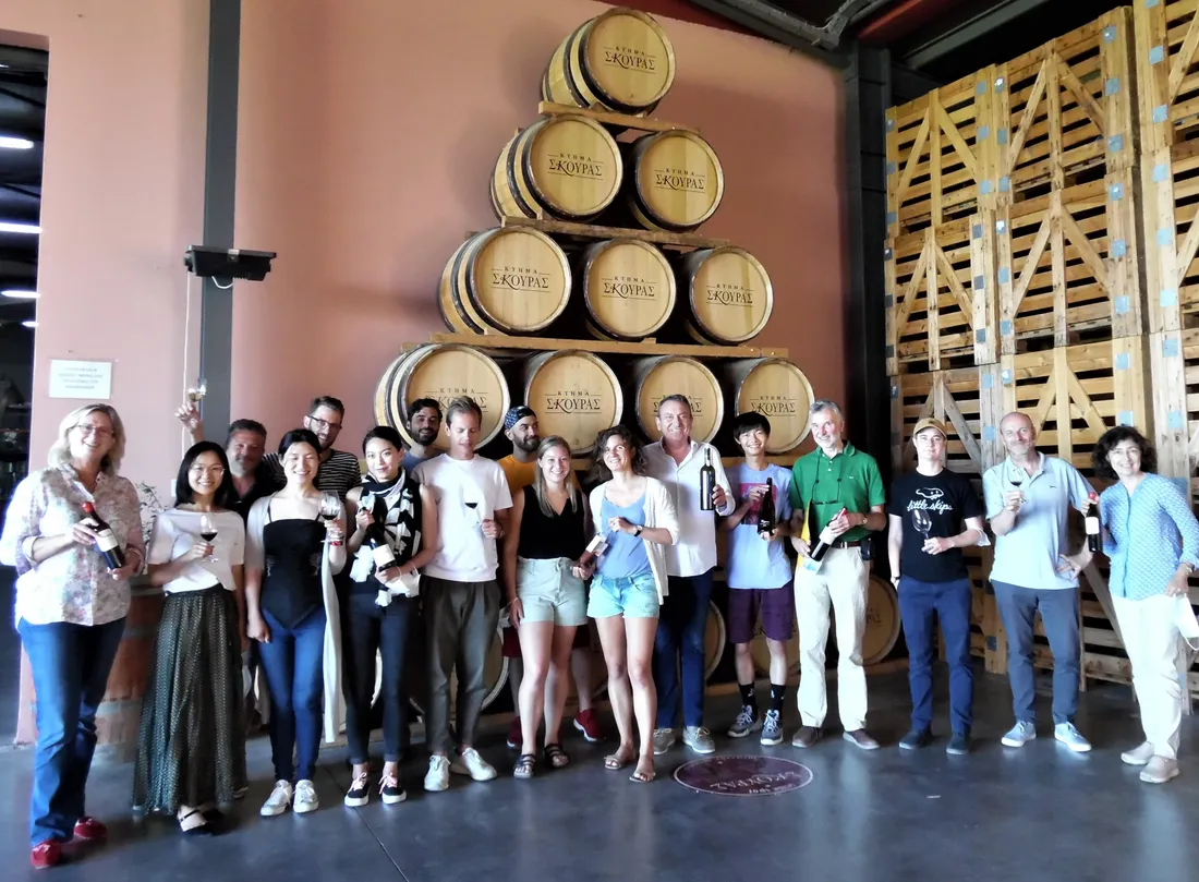 Des élèves de la « School of Wine » sont allés travailler en Grèce au mois de juin